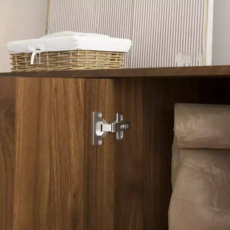 Bahut de rangement moderne en bois avec design encastré, étagères réglables et quatre compartiments intégrés. Bois naturel