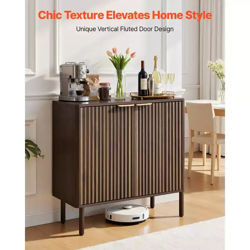 Meuble de Bar à Café VEVOR, Table de Bar à Café Cannelée du Milieu du Siècle avec Rangement à 2 Niveaux, Buffet avec Porte Coulissante, 80 x 37,3 x 80 cm, Marron