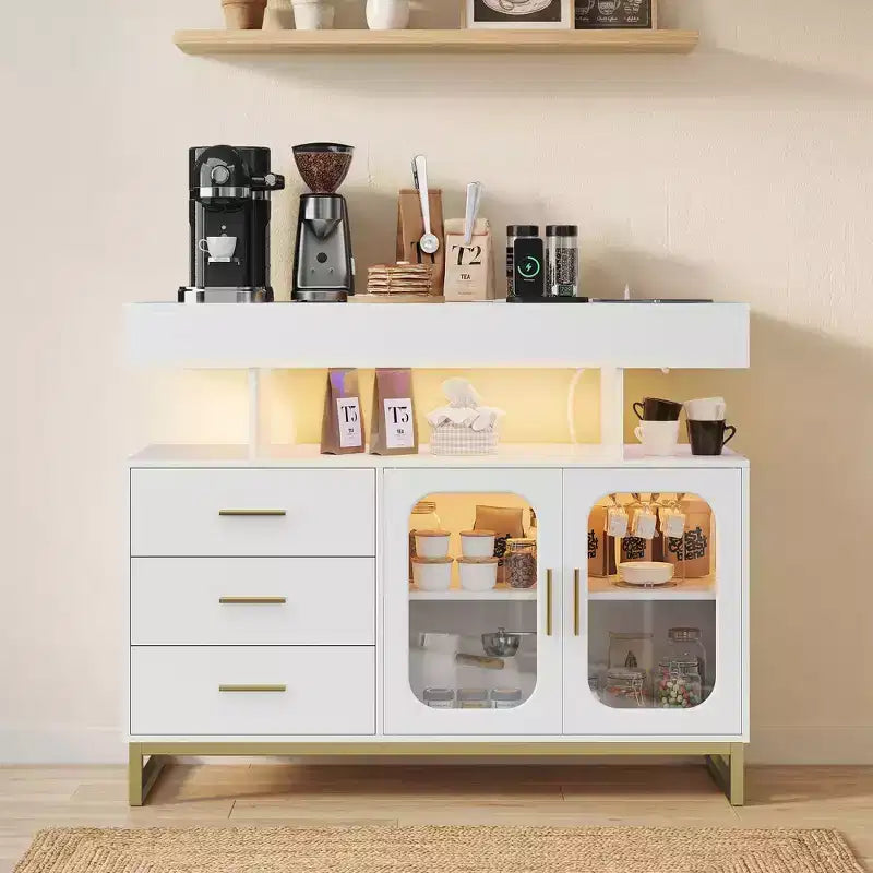 Buffet bahut moderne avec lumières LED RVB à détecteur automatique et station de recharge intégrée, table de bar à café avec rangement, 3 tiroirs et 2 portes