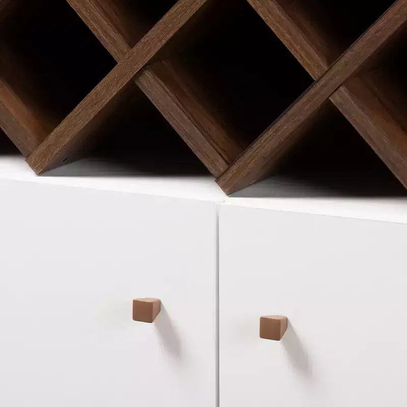 Meuble à vin en bois finition noyer et Serafino blanc/marron - BaxtonStudio