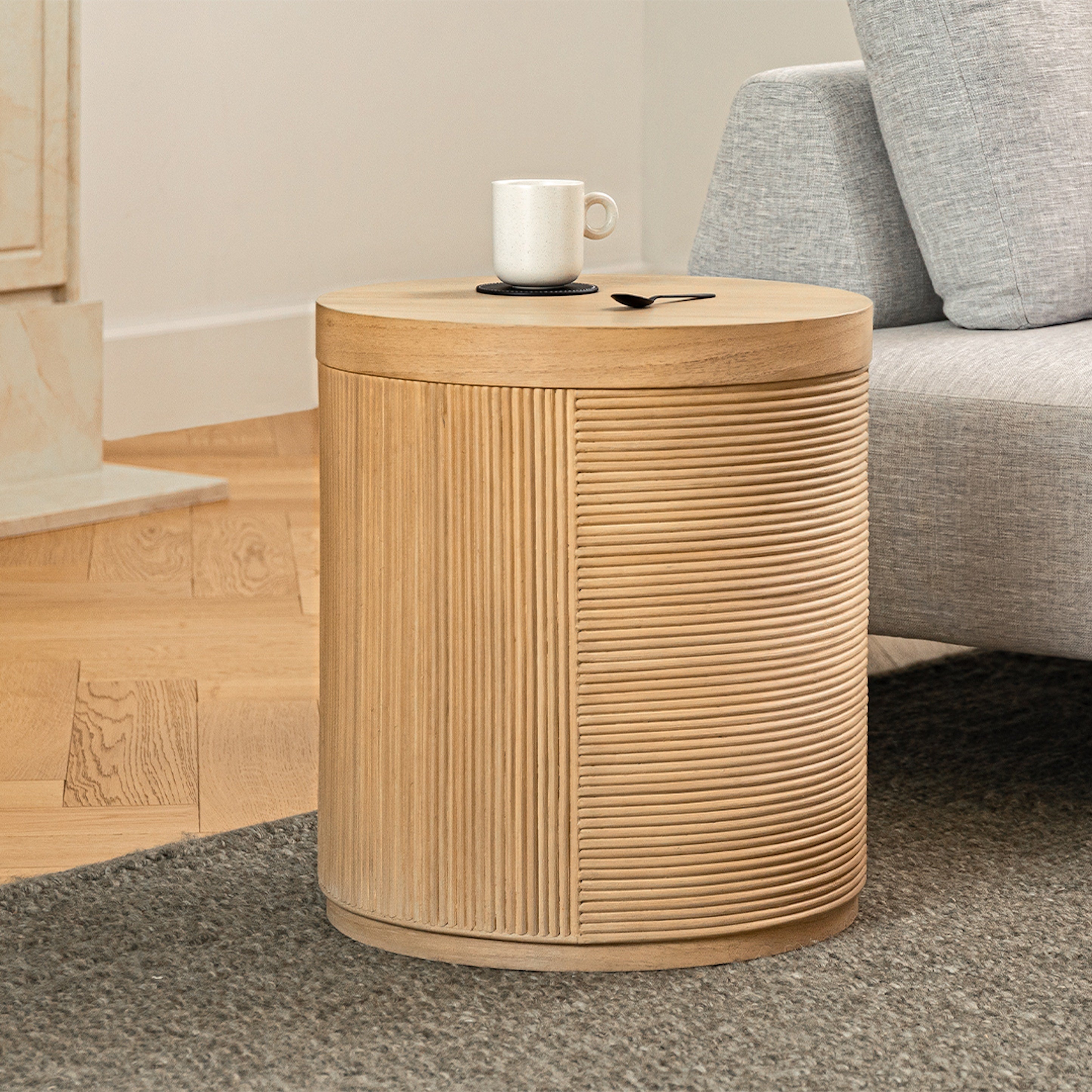Table d'appoint minimaliste en bois massif naturel avec plateau spacieux pour le salon