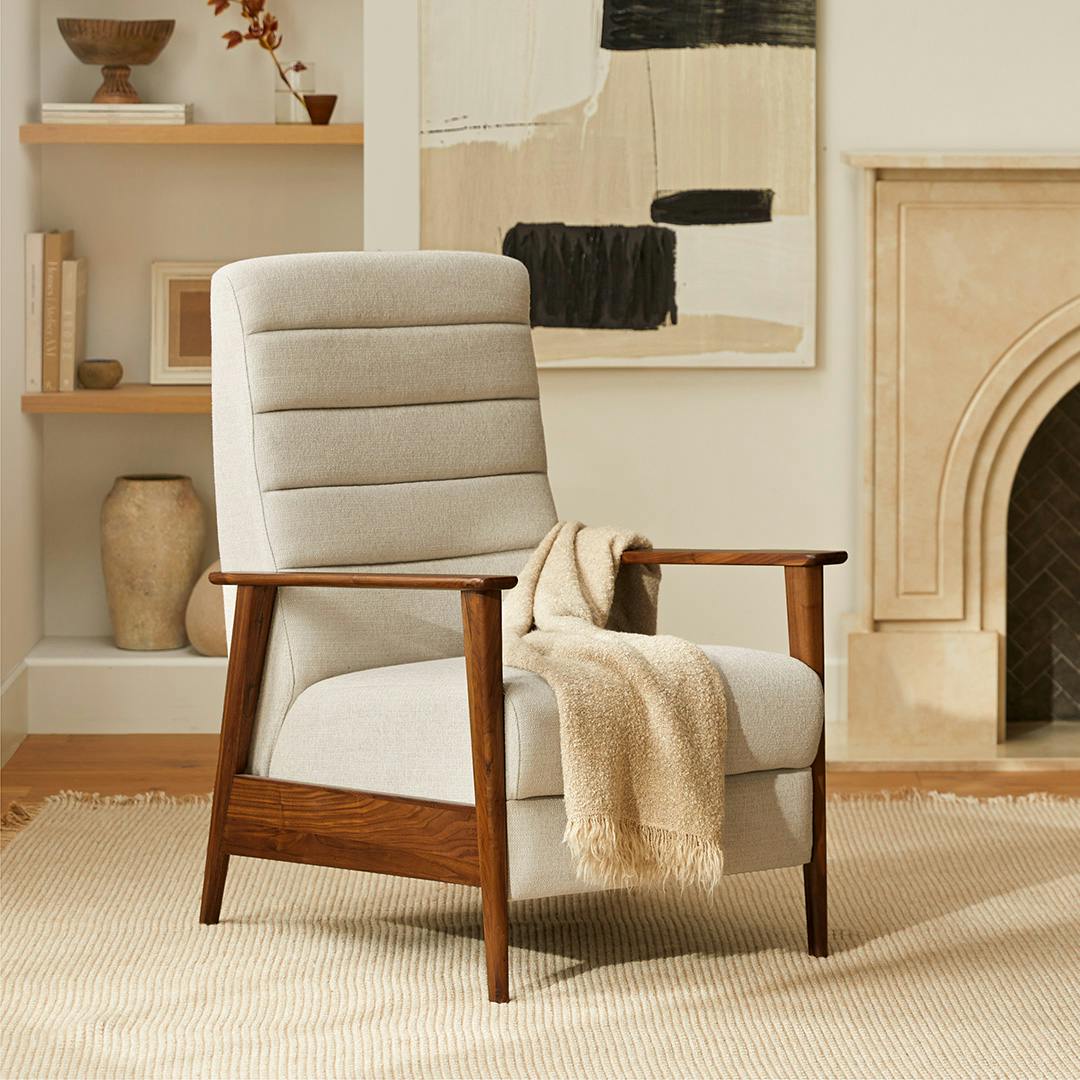 Fauteuil inclinable en noyer brun chaud du milieu du siècle avec mécanisme de poussée à 3 points pour le salon