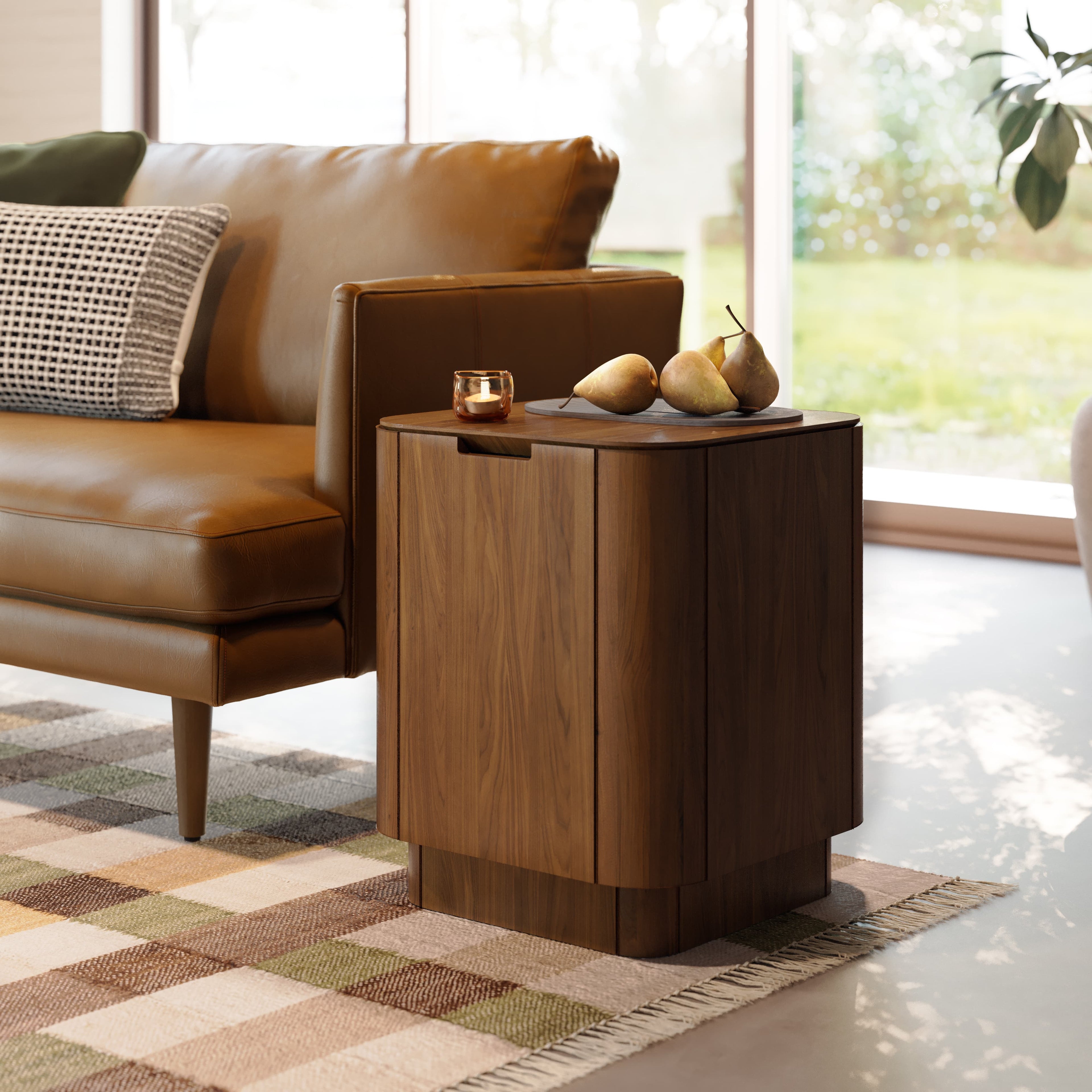 Table d'appoint contemporaine en noyer foncé avec porte d'armoire et plinthe pour le salon