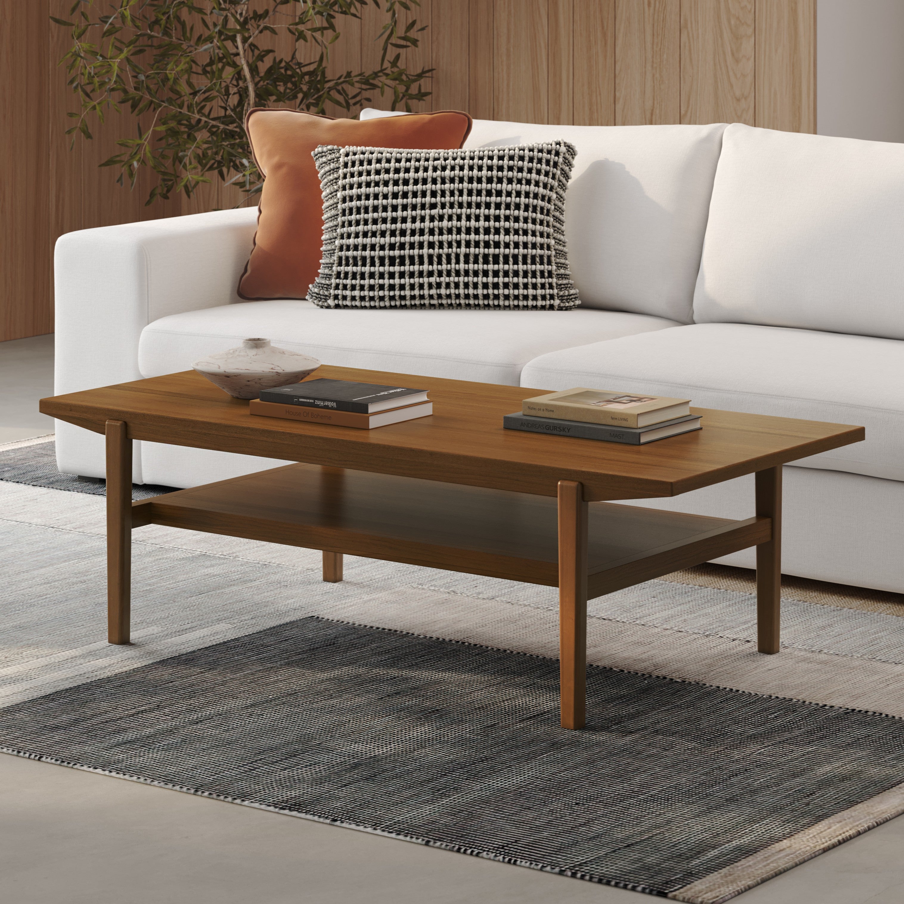 Table basse rectangulaire en noyer massif de style Mid-Century pour salon